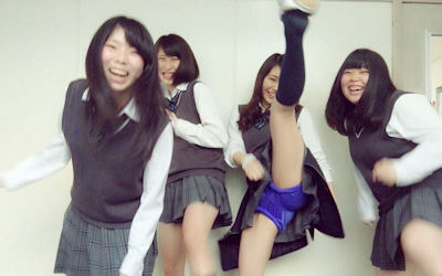 おふざけJK、思春期の悪ノリがエロい画像 ②