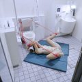 公衆便所 全裸露出 トイレヌード エロ画像