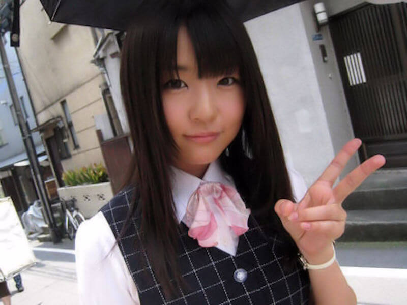 AV女優つぼみのOL姿が可愛い過ぎなエロ画像