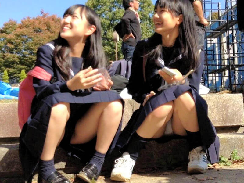 最高に可愛いJKのパンチラ画像