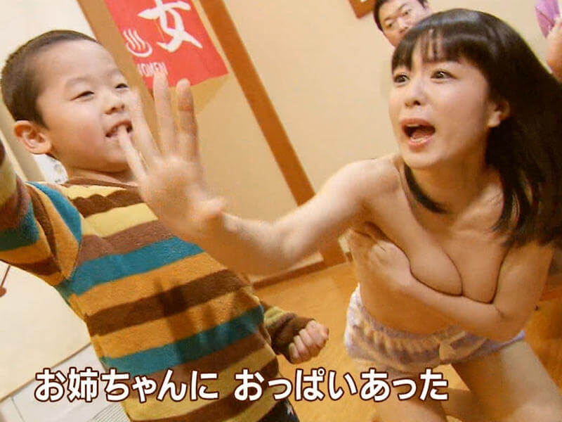 テレビエロ画像 パンチラ・胸チラ・ハプニング 