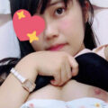 ブラジャー 乳首 自撮り エロ画像